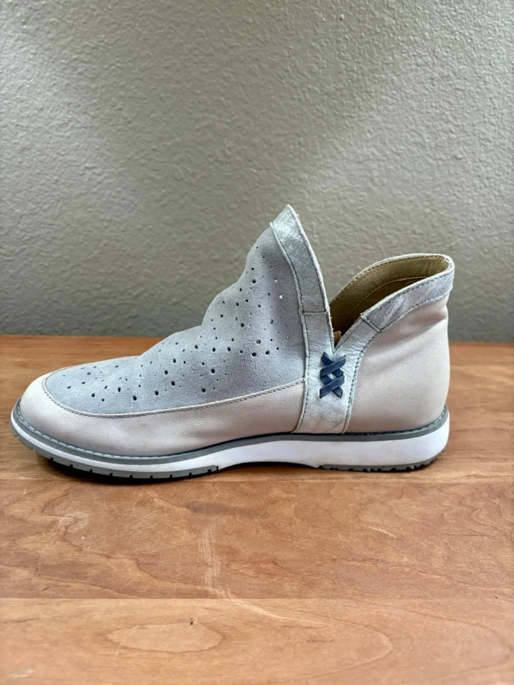 Emu Australia Sufi Dove Gray Casual Ankle Boots Womens size 8